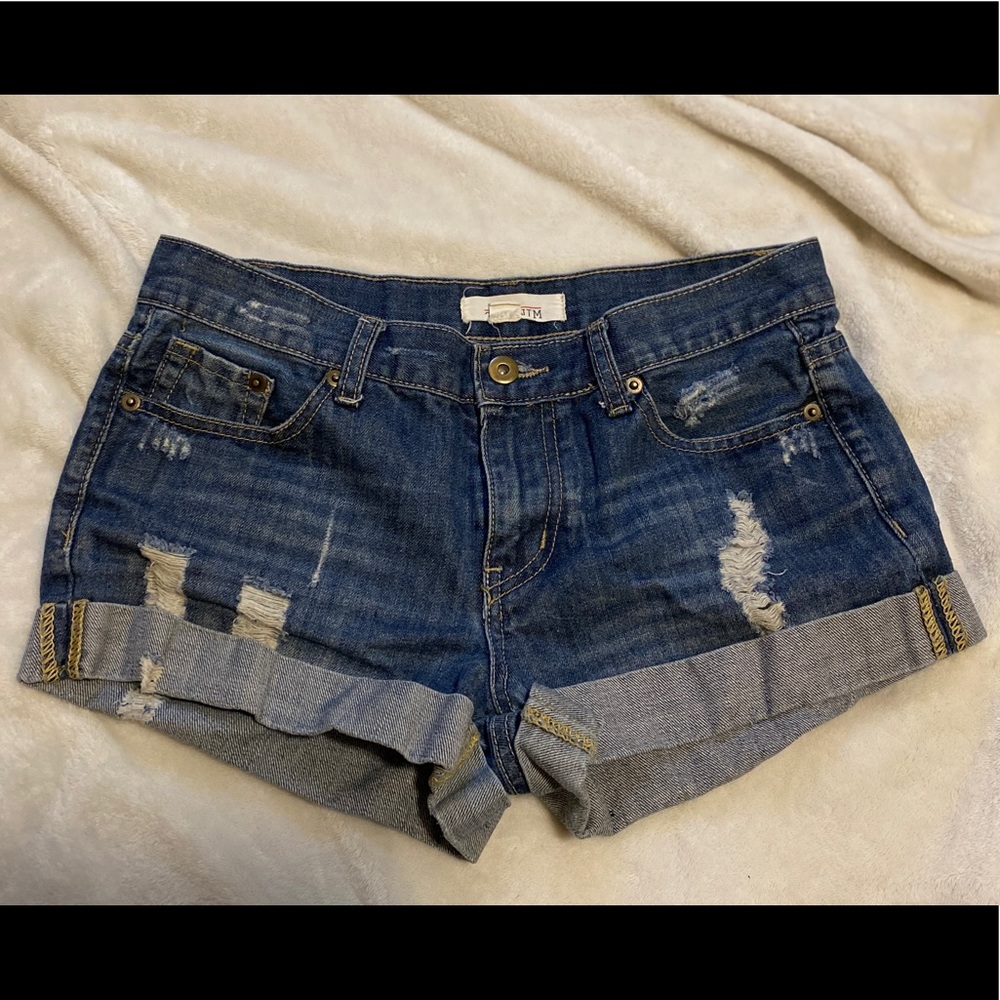 21 Denim dark wash ripped jean short